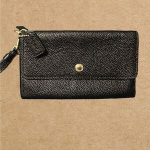 Coach Triple Small Leather Wristlet in Black, like new, no tags.